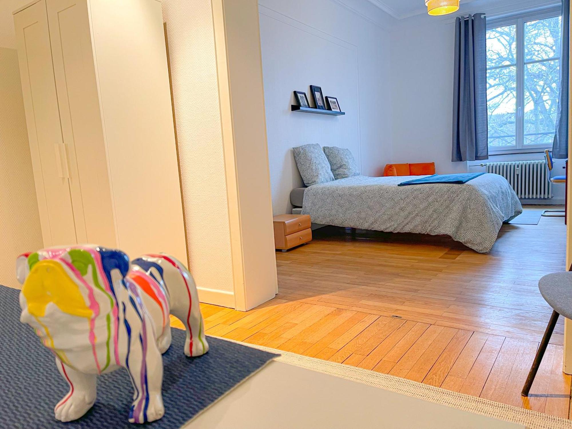 Dans Un Spacieux - 100m2 Au Centre Proche Gare Séjour chez l'habitant *