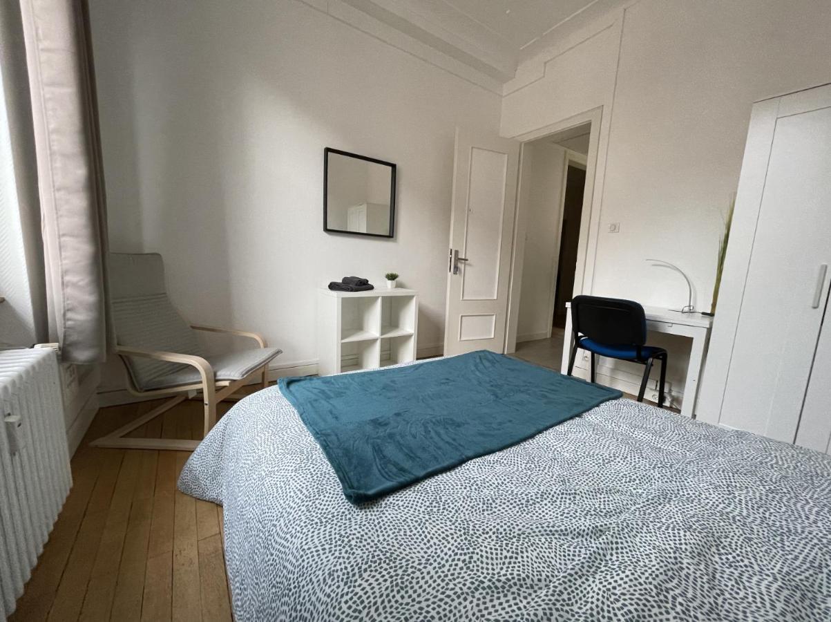 Dans Un Spacieux - 100m2 Au Centre Proche Gare Séjour chez l'habitant